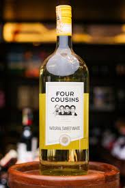 Four cousins white 1.5 dry