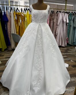 Ballroom Wedding Gowns~~Hire